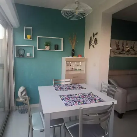 T2 Climatisé, Proche Mer, Parking, Terrasse, Pour 2 Personnes à - Fr-1-607-109 Agde