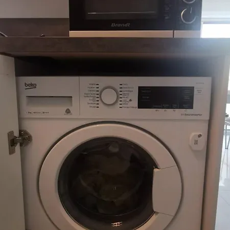 Appartement T2 Climatisé Proche Avec Parking - Fr-1-607-109