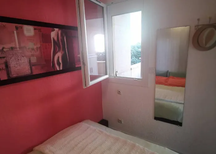 T2 Climatise Proche Avec Parking - Fr-1-607-109 * Agde